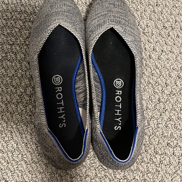 Discontinued Rothys size 9 - Picture 2 of 3